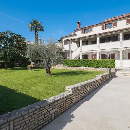 Casa de hóspedes Rita 3*